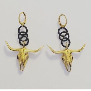 🌷Steer head earrings